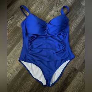 Liz Claiborne Women's Easy-on + Easy-off Plus One Piece‎ Swimsuit-Size 24W